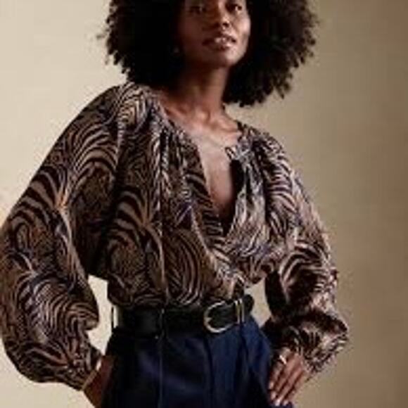 Banana Republic Tops - Banana Republic Women's Zebra Boxy Button Down Balloon Sleeve Top - Small